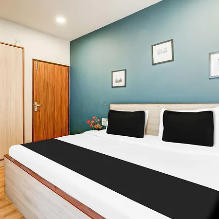 Hotel O Palam Near Railway Station